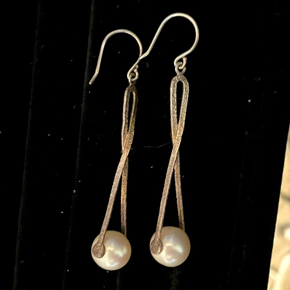 Silpada Jewelry - Vintage Silpada Textured Sterling Silver Diver Pearl Twisted Earrings